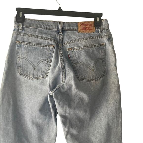 Levi's 550 Vintage Women's Size 10 Crop Gray Light Wash High Rise Straight Jeans - Picture 6 of 12